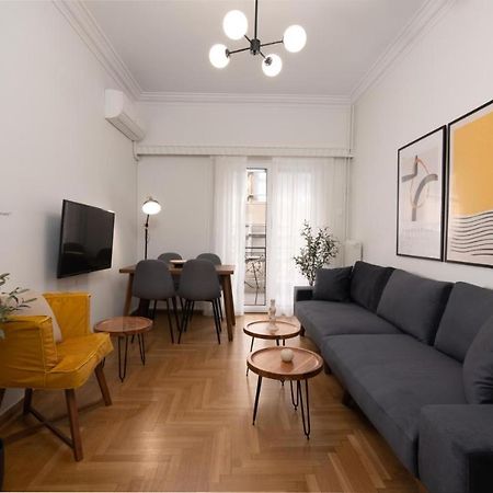 Vibrant Urban Getaway: Charming 2-Bedroom Near Bars, Parks, And Metro Αθήνα Εξωτερικό φωτογραφία
